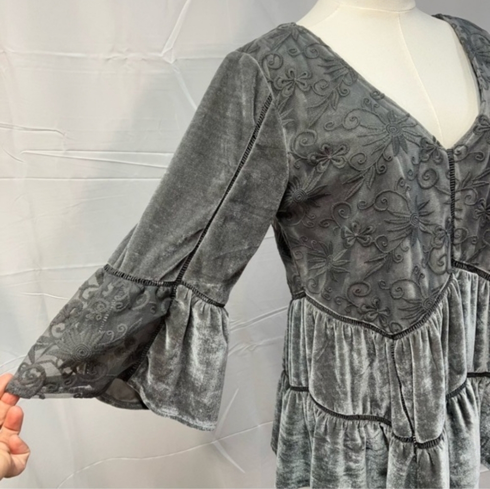 POL Gray Velvet Embroidered Tunic Top - Picture 7 of 9